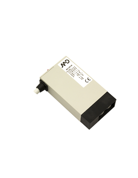 Sensor Optico rectangular reflex 6mt push-pull MDESEIND00732